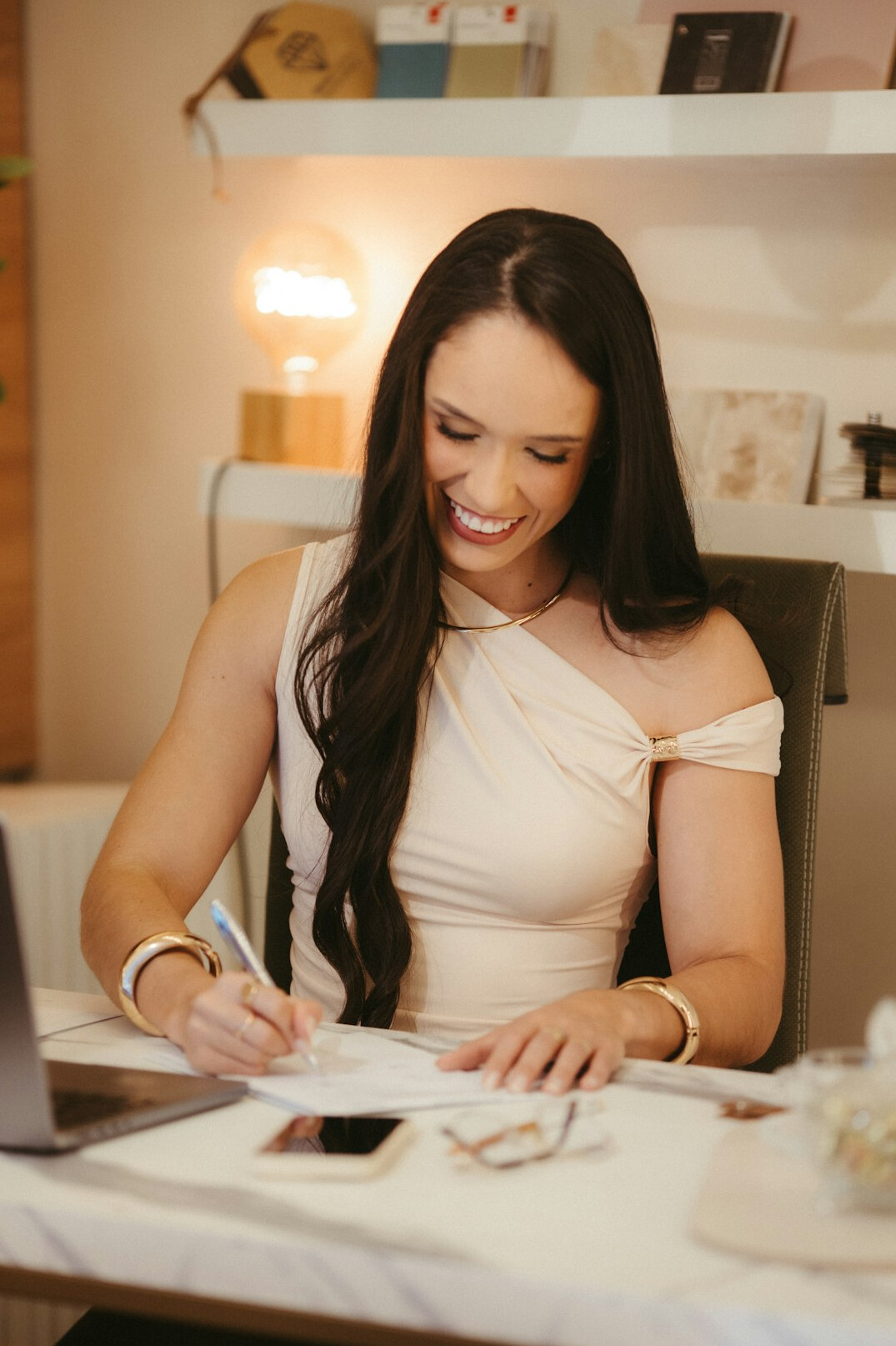 woman creating personal budget